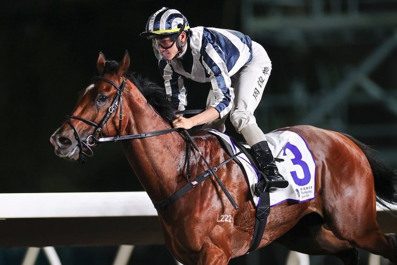 Central Bank et Jerry Chau offrent à David Eustace sa 11e victoire de la saison.