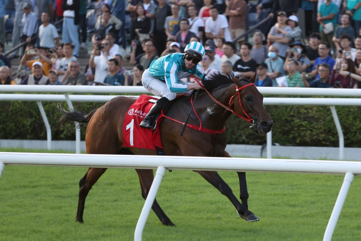 Romantic Warrior semble dur à battre, dans trois semaines pour la Longines Hong Kong Cup.